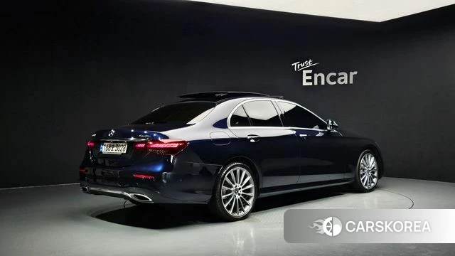 Mercedes-Benz E-Class W213 2022 Синий из Кореи