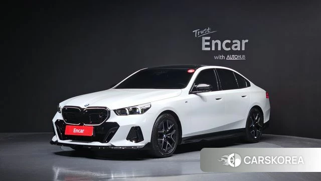 BMW 5 Series (G60) 2023 Белый из Кореи