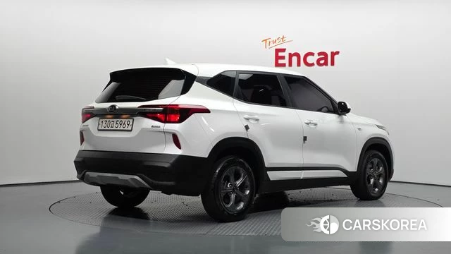 Kia Seltos 2019 Белый из Кореи