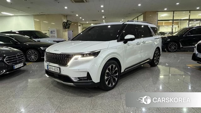 Kia Carnival 4th generation 2023 Белый из Кореи