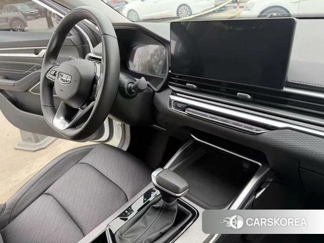 Geely Automobile Emgrand 2023 Белый из Китая