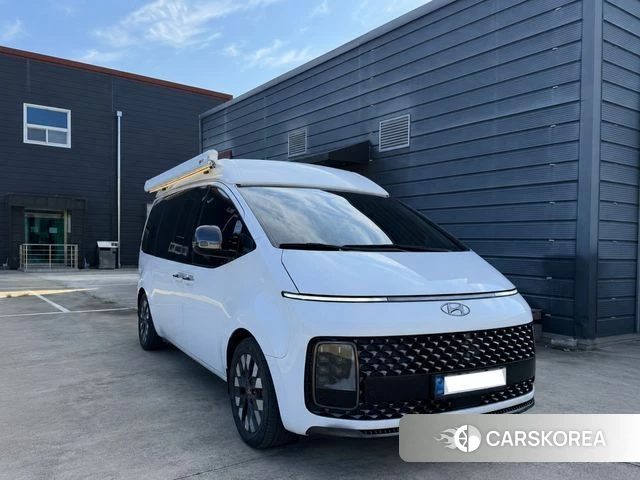 Hyundai Staria 2021 Белый из Кореи