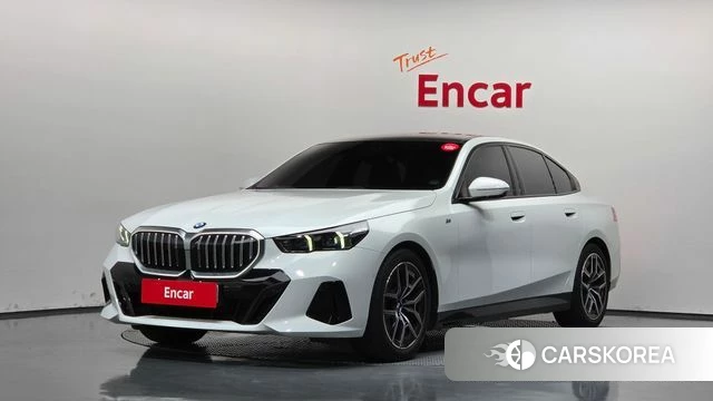 BMW 5 Series (G60) 2025 Белый из Кореи