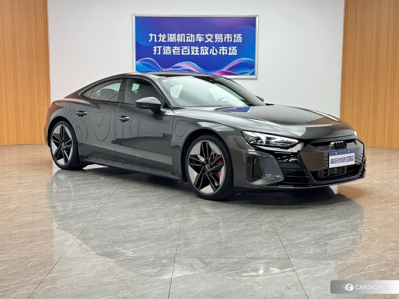 Audi RS e-tron GT 2023 Silver/gray из Китая