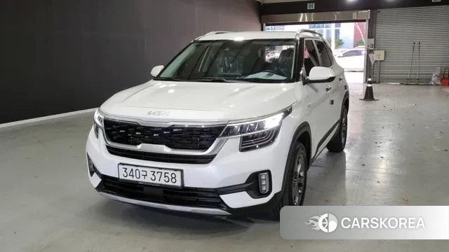 Kia Seltos 2022 Белый из Кореи