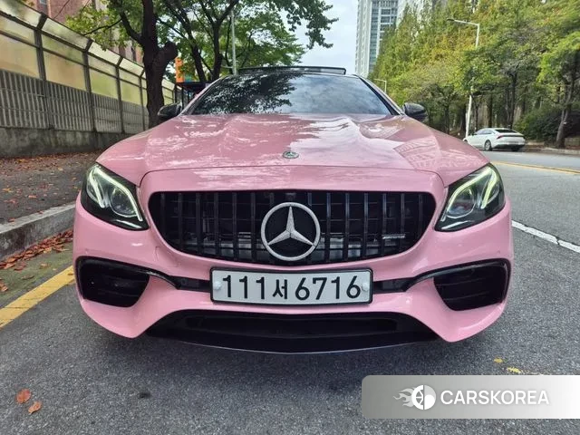 Mercedes-Benz E-Class W213 2018 Розовый из Кореи