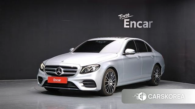 Mercedes-Benz E-Class W213 2018 Серебряный из Кореи