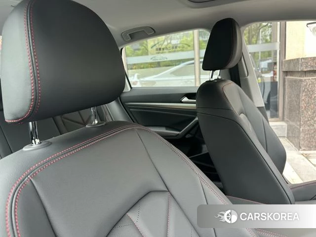Volkswagen Lavida 2024 Белый из Китая