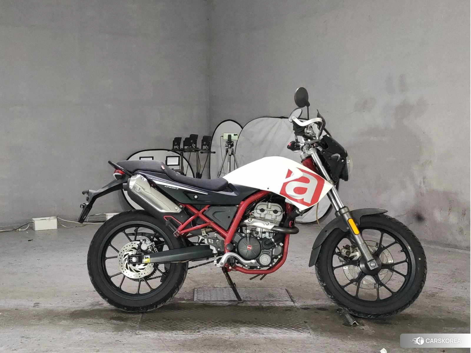 Aprilia STX125 CAFE 2016 из Японии, фото 2