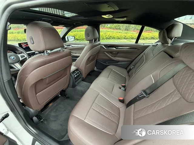 BMW 5 series 2021 Белый из Китая