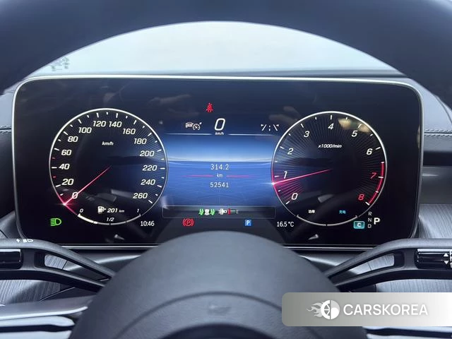 Mercedes-Benz Class C 2023 Белый из Китая