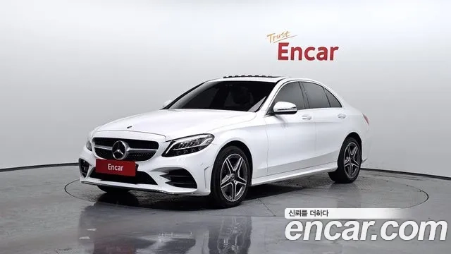 Mercedes-Benz C-Class W205 2019 Белый из Кореи