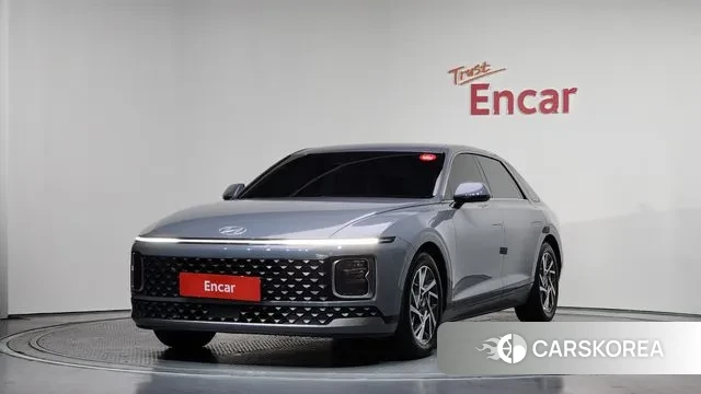 Hyundai Grandeur Hybrid (GN7) 2023 Светло-серебряный цвет из Кореи