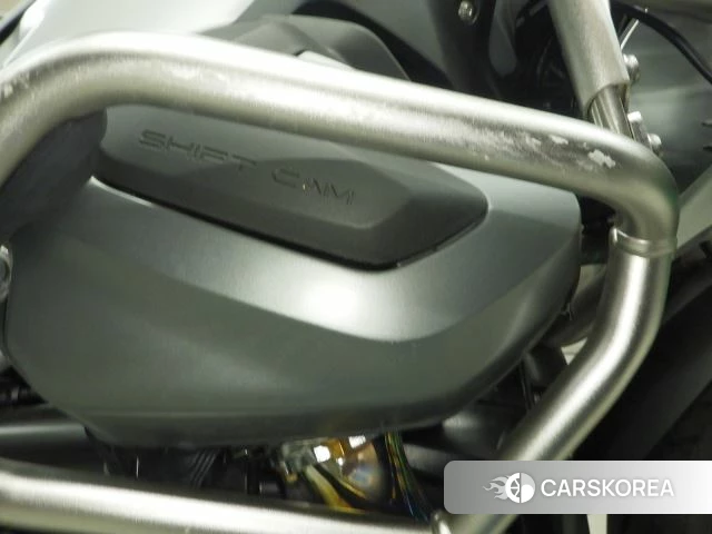 Engine photo