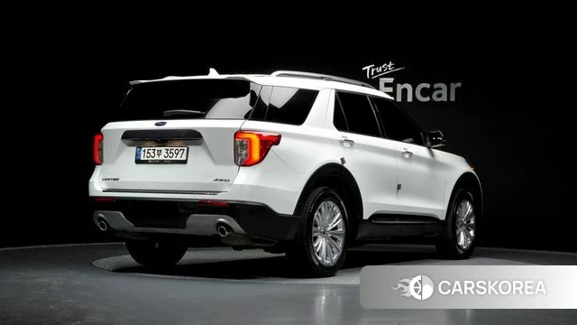 Ford Explorer 6th Generation 2021 Белый из Кореи