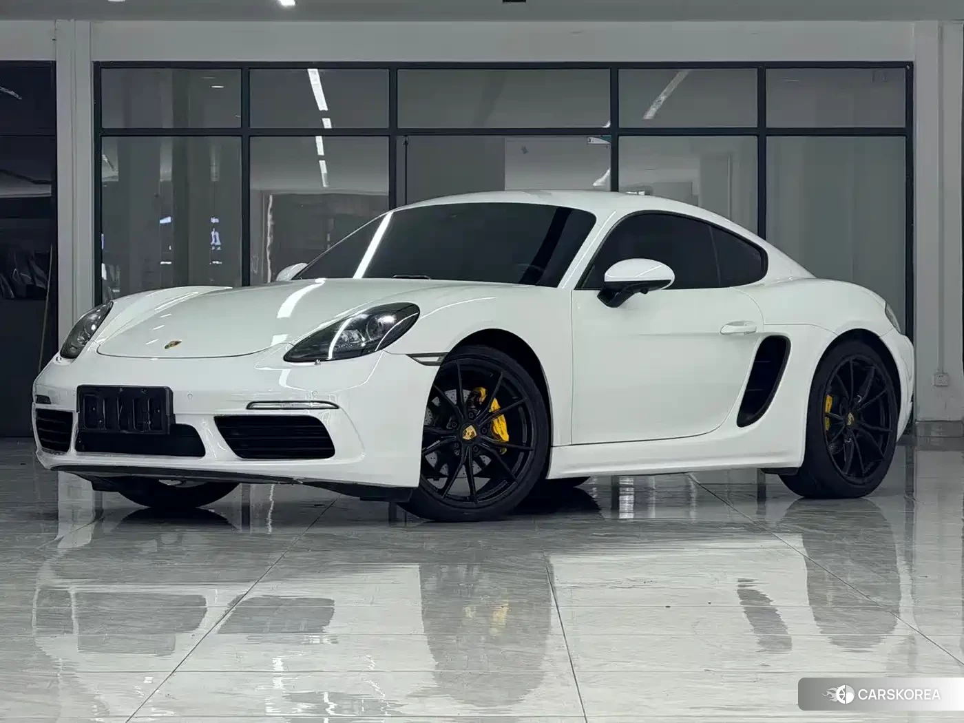 Porsche 718 2018 Белый из Китая