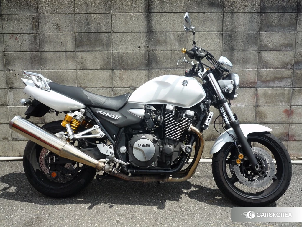 Проданный Yamaha XJR 1300 2014 из Японии