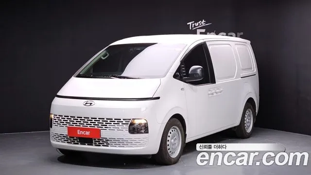 Hyundai Staria 2022 Белый из Кореи