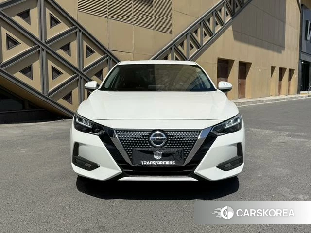 Nissan Xuan Yi 2021 Белый из Китая