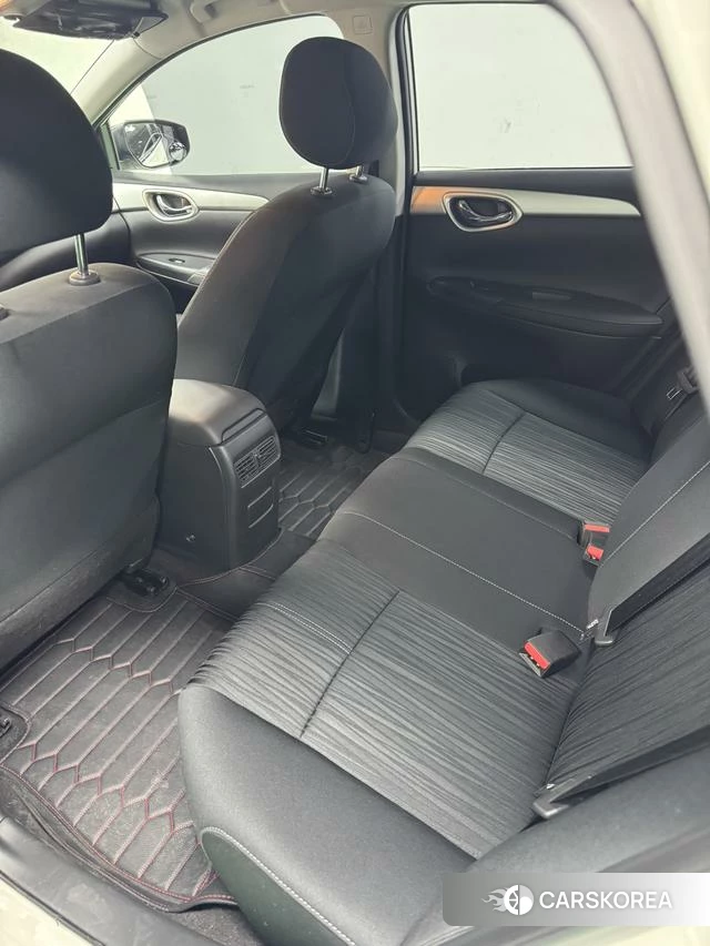 Nissan Xuan Yi 2024 Белый из Китая