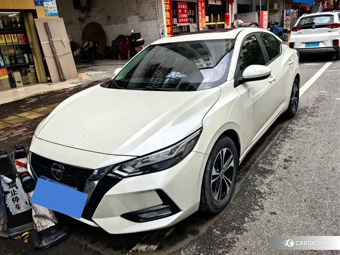 Nissan Sylphy 2022 Белый из Китая