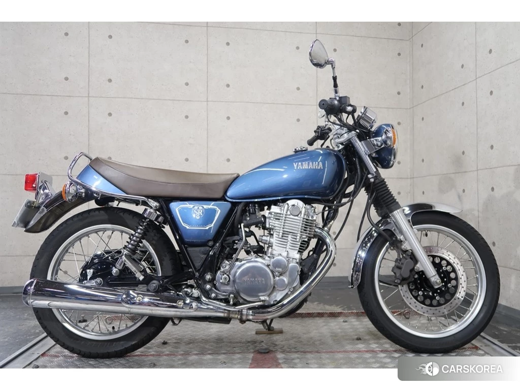 Проданный Yamaha SR 400 2019 из Японии, фото 2