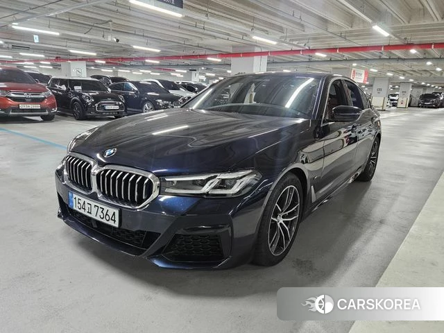 BMW 5 Series (G30) 2022 Черный из Кореи