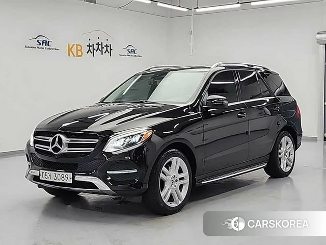 Mercedes-Benz GLE - Class W166 2018 Черный из Кореи