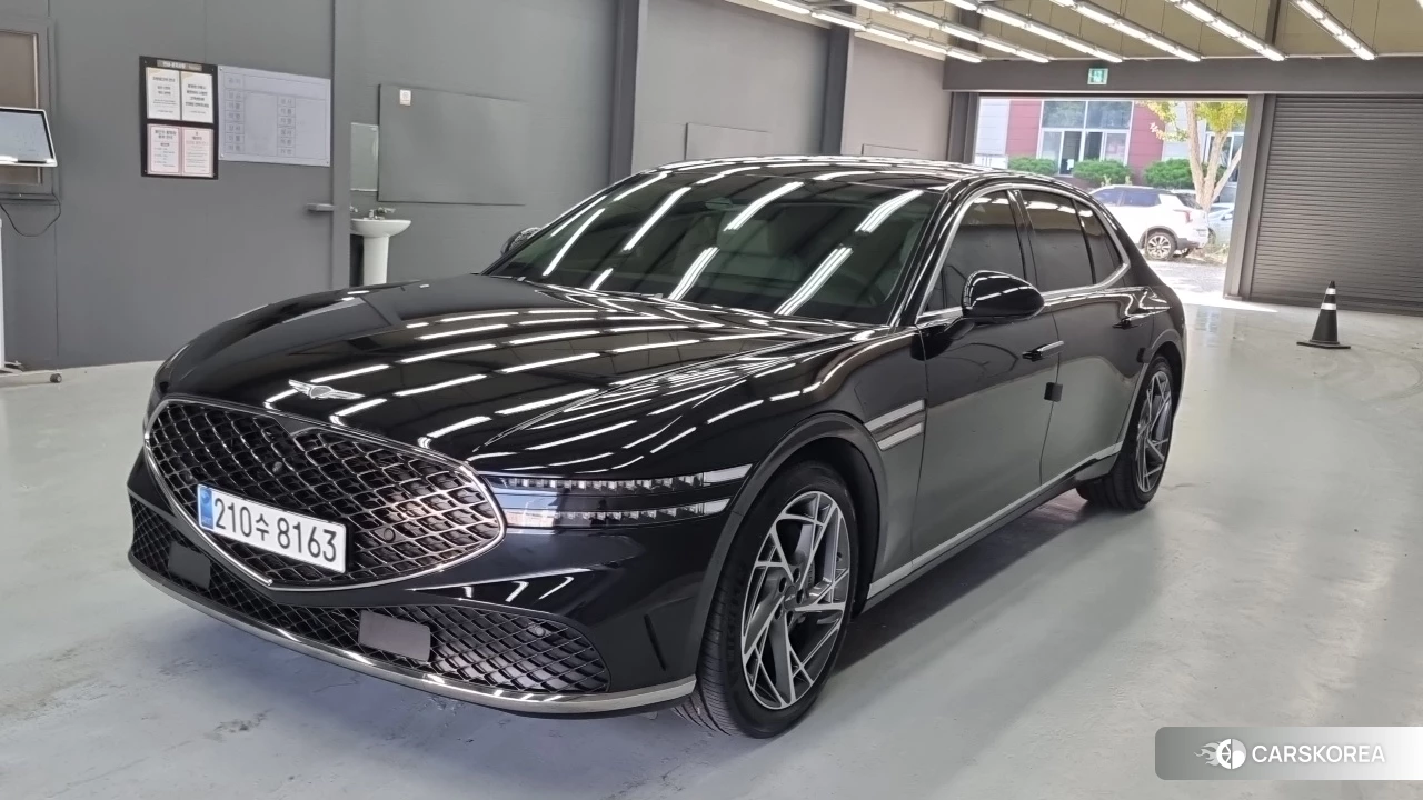Genesis G90 (RS4) 2023 Черный из Кореи