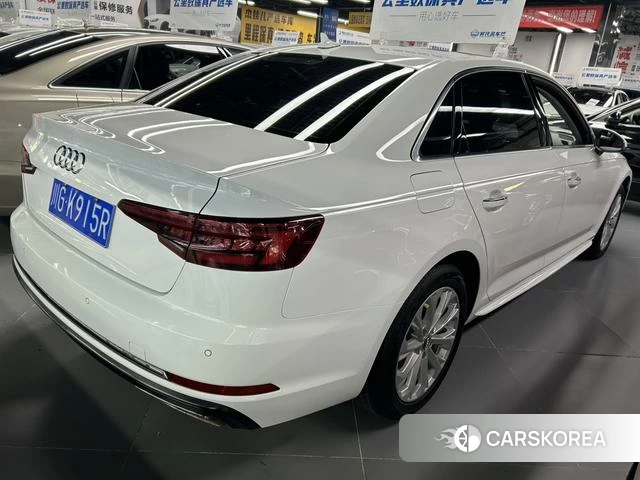 Audi A4L 2019 Белый из Китая