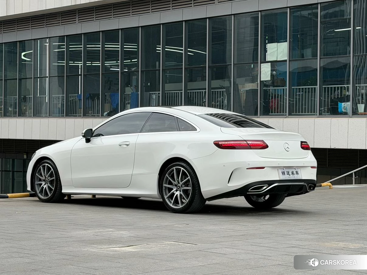 Mercedes-Benz E-class (imported) 2020 Белый из Китая