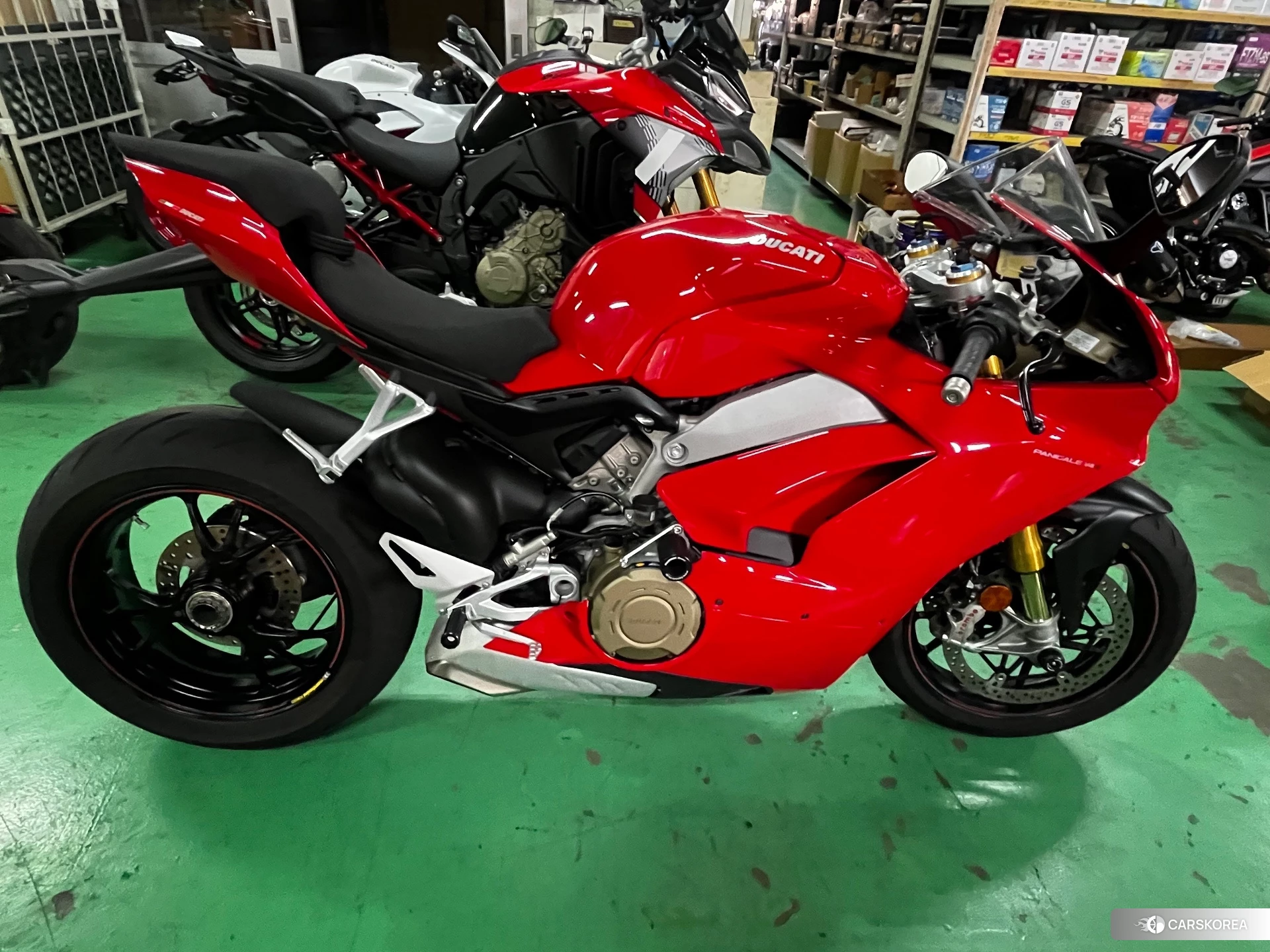 Проданный Ducati PANIGALE V4 S 2019 из Японии, фото 4