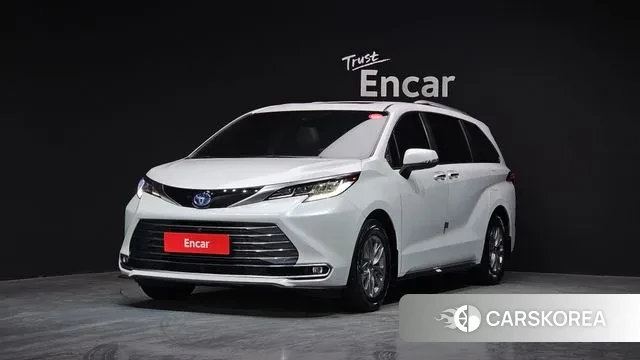 Toyota Sienna 4th Generation 2024 Белый из Кореи