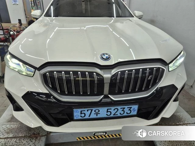 BMW i5 (G60) 2024 Белый из Кореи