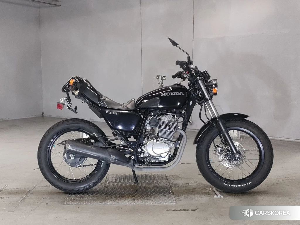 Проданный Honda CB223S 2015 из Японии