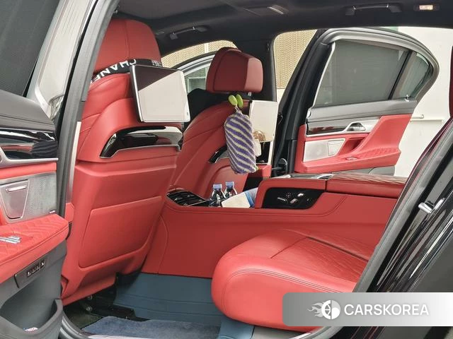BMW 7 series 2021 Черный из Китая
