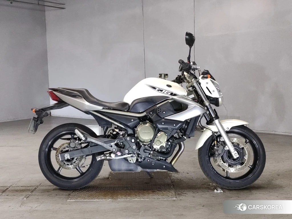 Проданный Yamaha XJ6N 2012 из Японии, фото 2