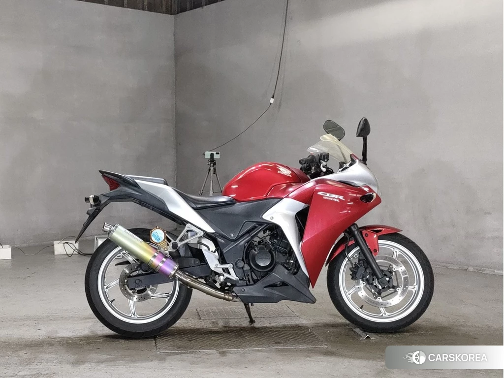 Проданный Honda CBR250R 2011 из Японии, фото 2