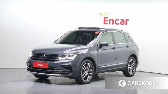 Volkswagen Tiguan second Generation 2024 Серебристо-серый из Кореи