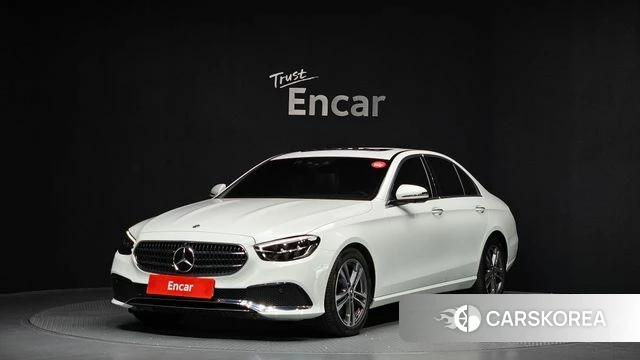 Mercedes-Benz E-Class W213 2023 Белый из Кореи