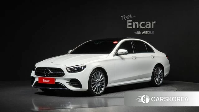 Mercedes-Benz E-Class W213 2022 Белый из Кореи