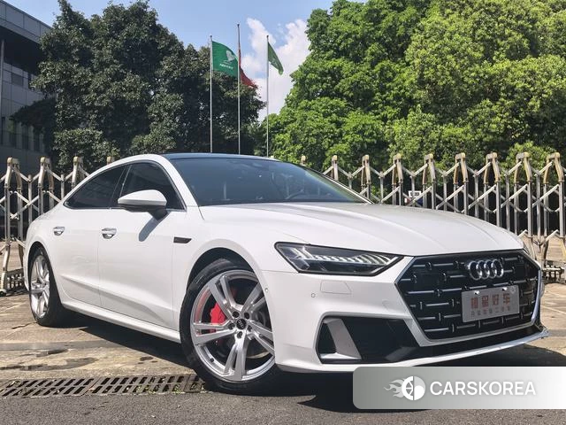 Audi A7L 2023 Белый из Китая