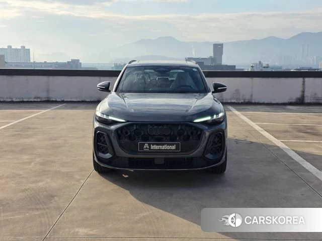 Audi Q5 (80A) 2025 Серый из Кореи