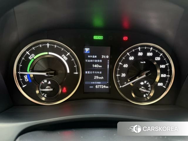 Toyota Elfa 2022 Черный из Китая