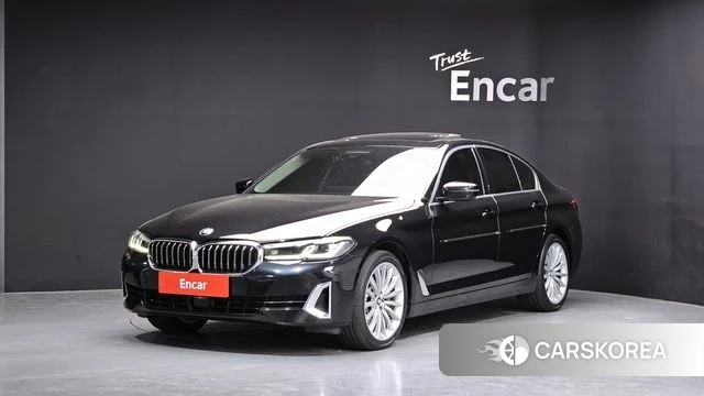 BMW 5 Series (G30) 2023 Черный из Кореи