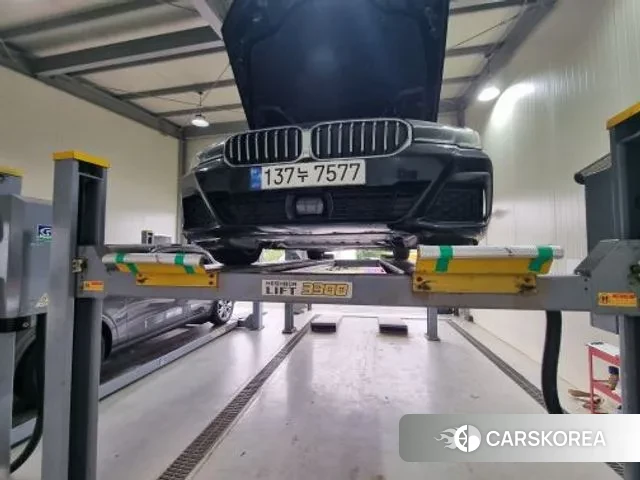 BMW 5 Series (G30) 2022 Черный из Кореи