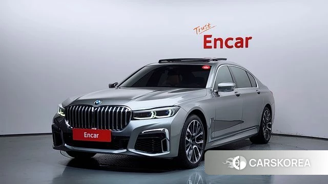 BMW 7 Series (G11) 2020 Серебристо-серый из Кореи