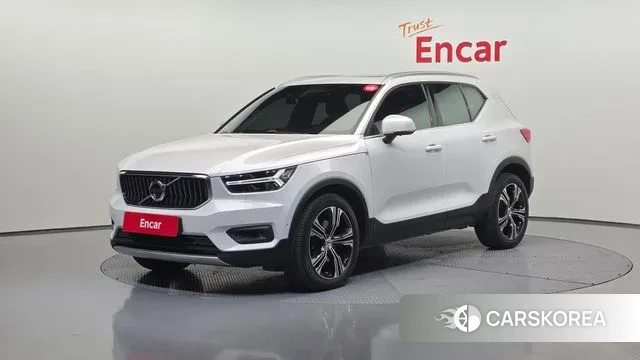 Volvo XC40 2021 Белый из Кореи