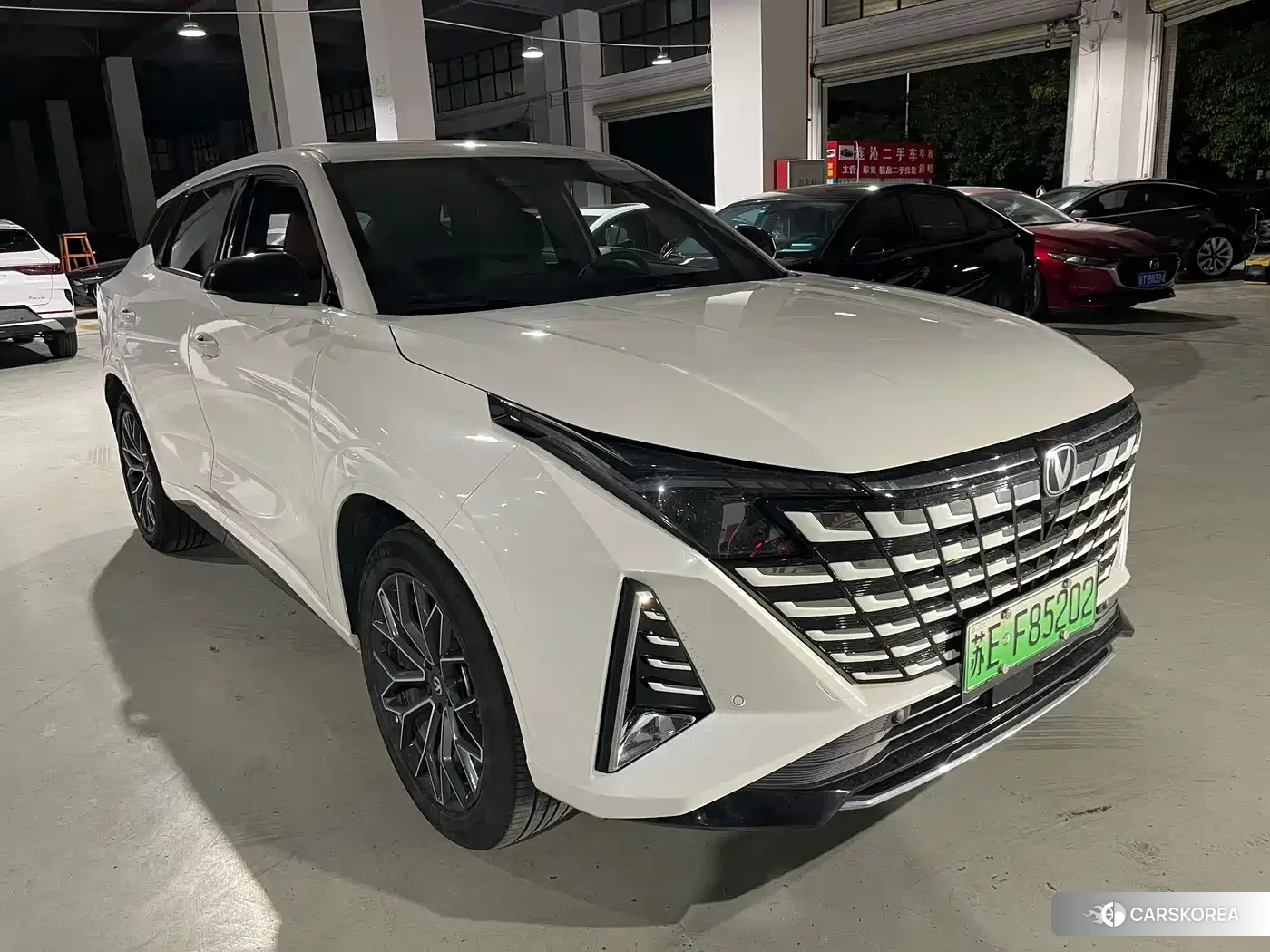 Chang'an Changan UNI-Z New Energy 2024 Белый из Китая