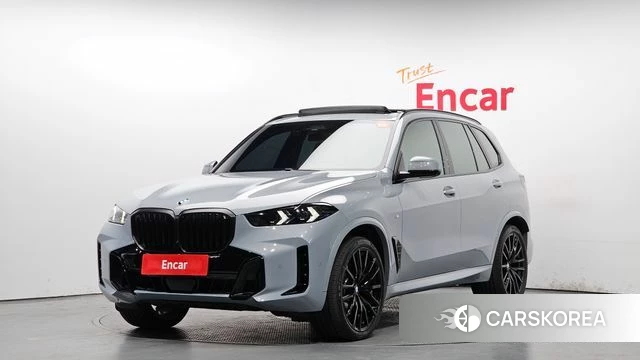 BMW X5 (G05) 2025 Светло-серебряный цвет из Кореи